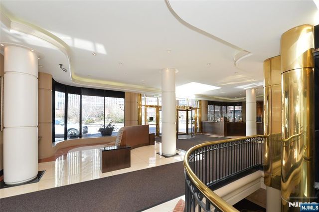 100 Carlyle Drive 14G-NORTH, Cliffside Park, NJ 07010