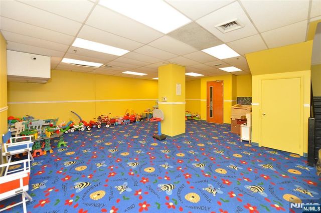 100 Carlyle Drive 14G-NORTH, Cliffside Park, NJ 07010