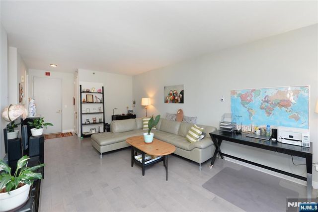100 Carlyle Drive 14G-NORTH, Cliffside Park, NJ 07010