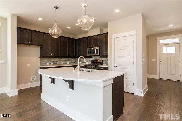 14 Tarwick Avenue, Chapel Hill, NC 27516