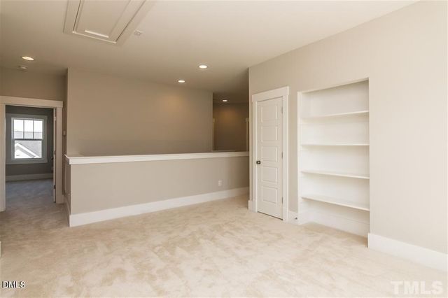 14 Tarwick Avenue, Chapel Hill, NC 27516