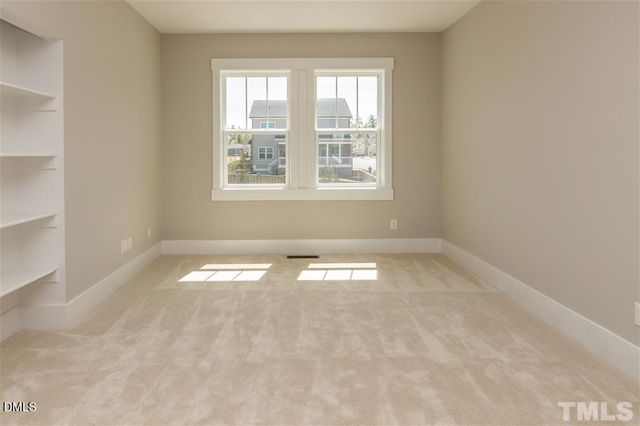 14 Tarwick Avenue, Chapel Hill, NC 27516