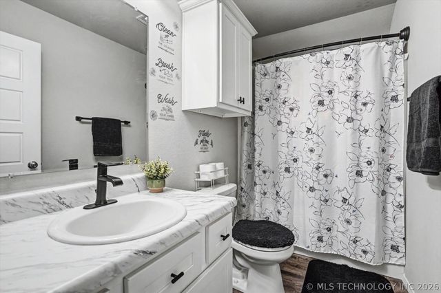 1313 E Toledo Street, Broken Arrow, OK 74012