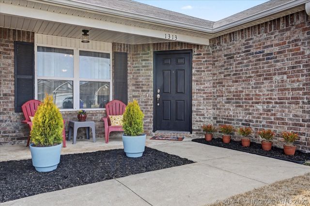 1313 E Toledo Street, Broken Arrow, OK 74012