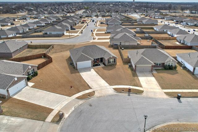 1313 E Toledo Street, Broken Arrow, OK 74012