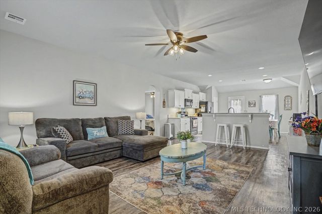 1313 E Toledo Street, Broken Arrow, OK 74012