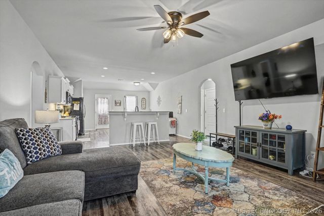 1313 E Toledo Street, Broken Arrow, OK 74012