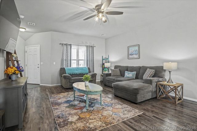 1313 E Toledo Street, Broken Arrow, OK 74012