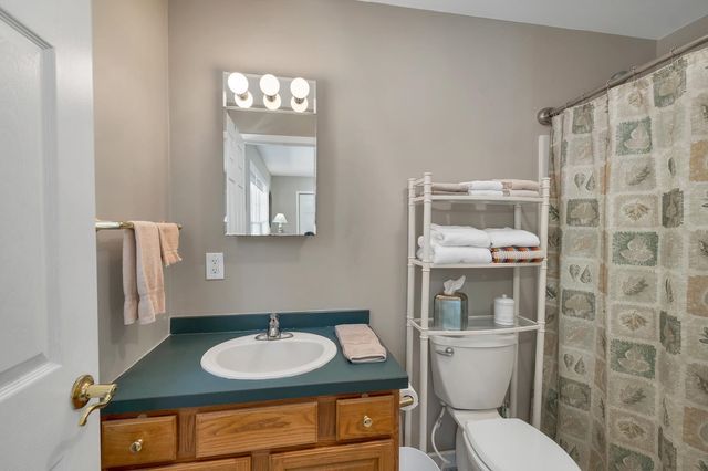 5 Birch Lane, Tuftonboro, NH 03816
