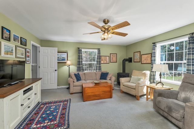 5 Birch Lane, Tuftonboro, NH 03816