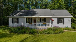 5 Birch Lane, Tuftonboro, NH 03816