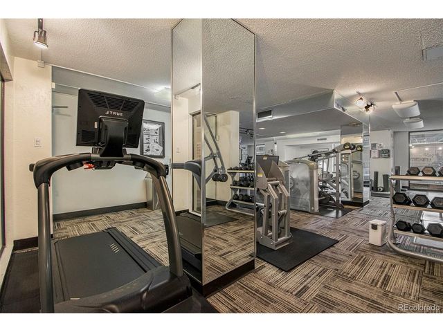 1020 15th St 42C, Denver, CO 80202