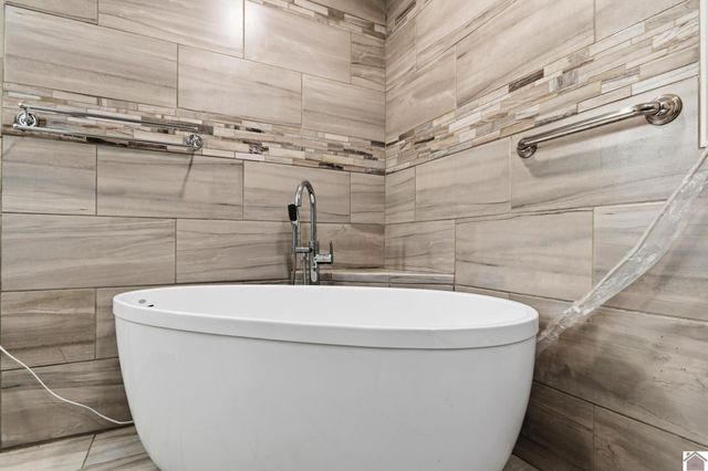 434 Bayshore Drive, Cadiz, KY 42211