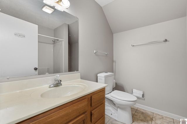 434 Bayshore Drive, Cadiz, KY 42211