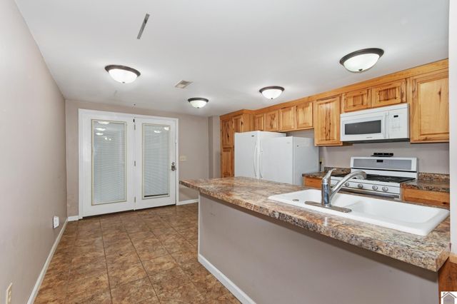 434 Bayshore Drive, Cadiz, KY 42211