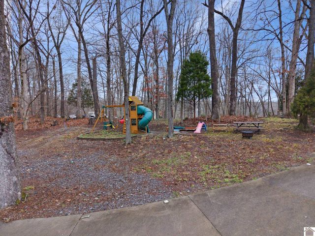 434 Bayshore Drive, Cadiz, KY 42211