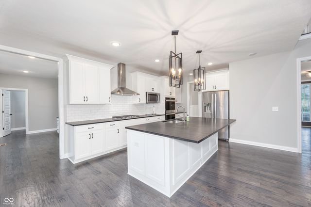 15002 Cantor Chase Crossing, Fishers, IN 46040