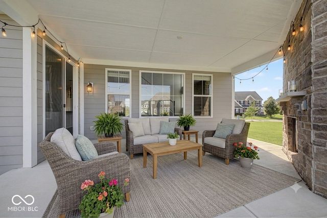 15002 Cantor Chase Crossing, Fishers, IN 46040