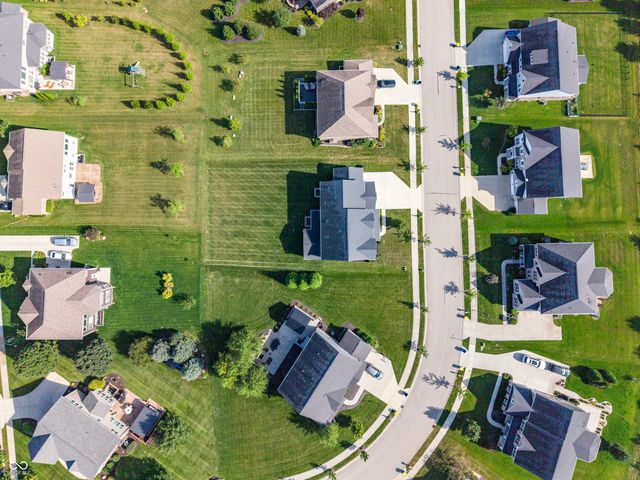 15002 Cantor Chase Crossing, Fishers, IN 46040