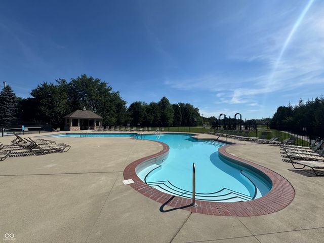 15002 Cantor Chase Crossing, Fishers, IN 46040