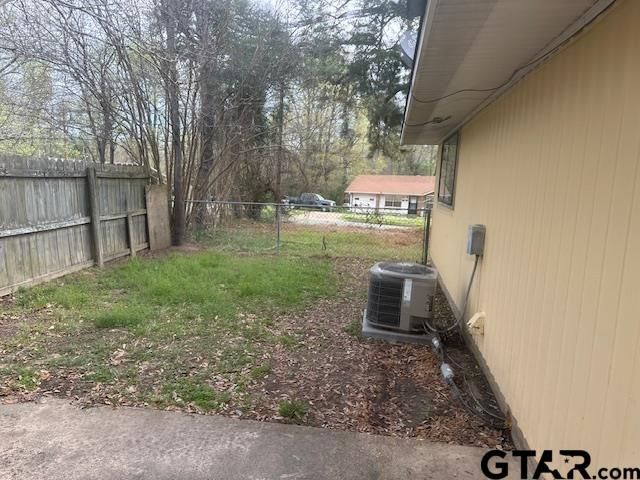 2430 Smuts Dr, Tyler, TX 75701