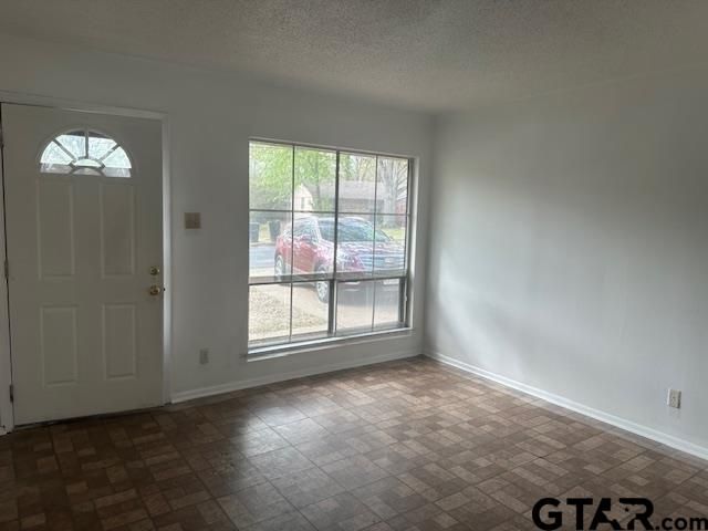 2430 Smuts Dr, Tyler, TX 75701