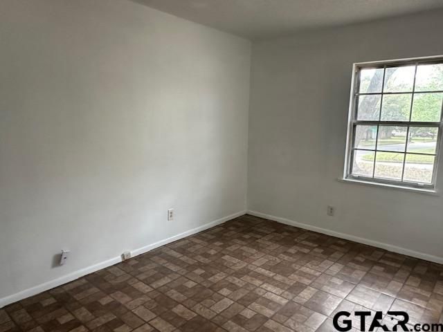 2430 Smuts Dr, Tyler, TX 75701