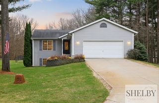12294 Holmden Drive, Rockford, MI 49341