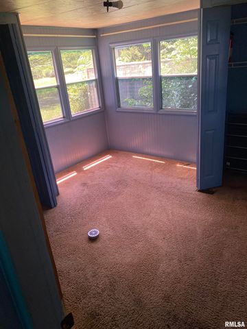 101 POPLAR Street, Desoto, IL 62924