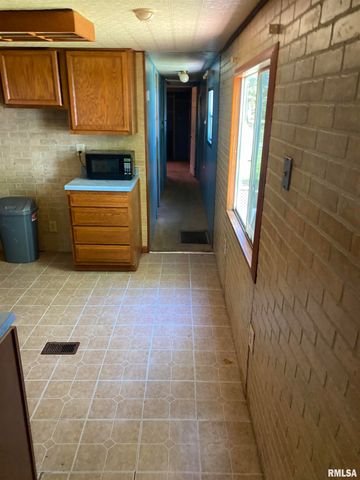 101 POPLAR Street, Desoto, IL 62924