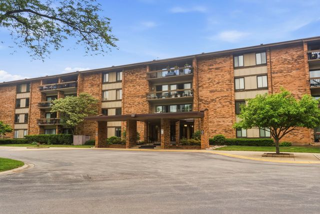 101 Lake Hinsdale Drive 108, Willowbrook, IL 60527
