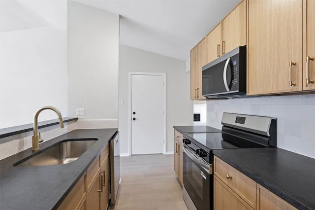 1516 Hendrick Drive, Plano, TX 75074