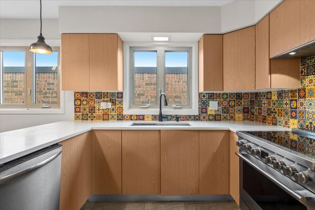 1010 N Harlem Avenue 504, River Forest, IL 60305