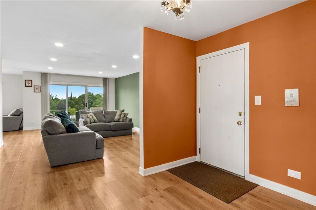 1010 N Harlem Avenue 504, River Forest, IL 60305 — photo 2