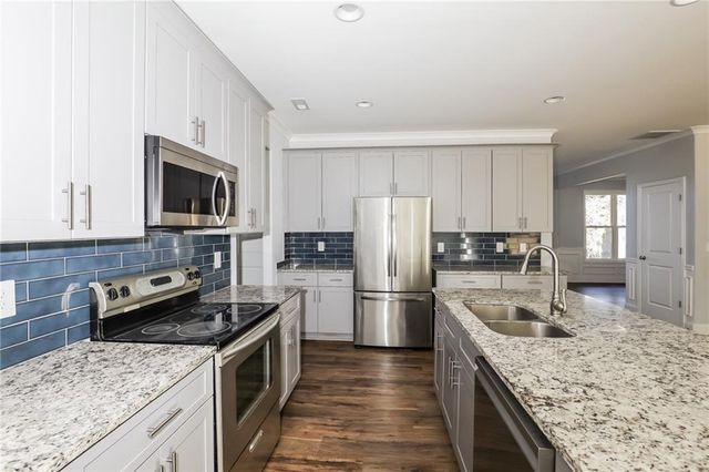 220 Parker Drive, Mcdonough, GA 30253