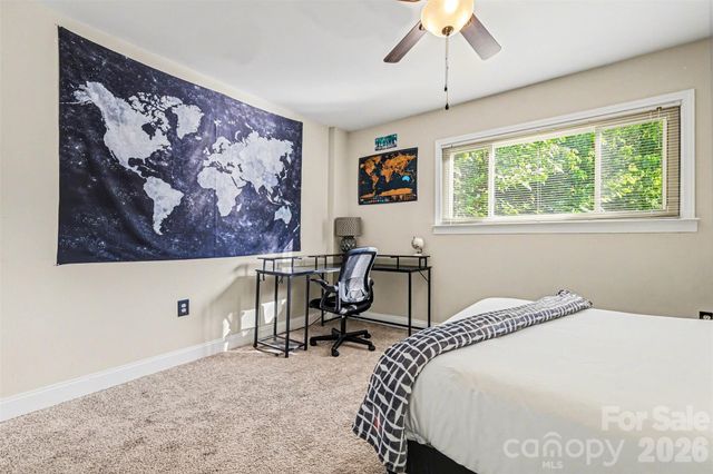 1201 Green Oaks Lane, Charlotte, NC 28205