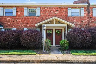 1201 Green Oaks Lane, Charlotte, NC 28205