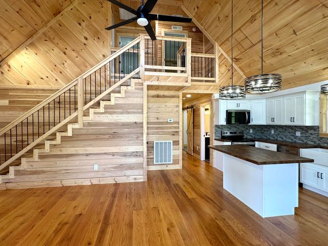 443 Pumpkin Creek Circle, Jamestown, KY 42629