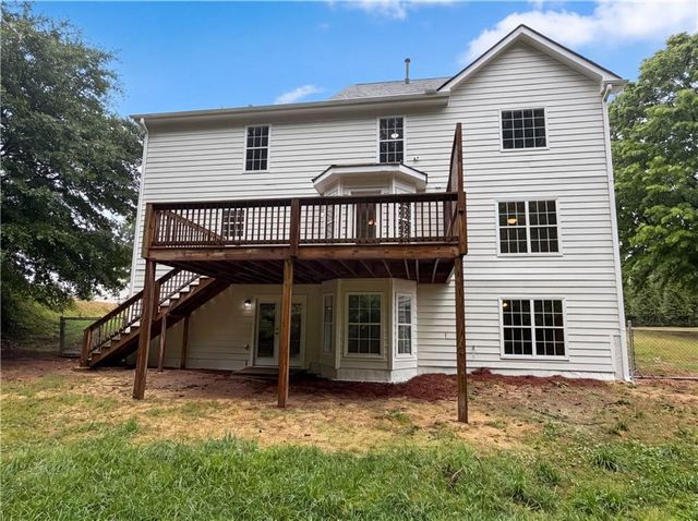 1555 Rose Pointe Drive, Loganville, GA 30052