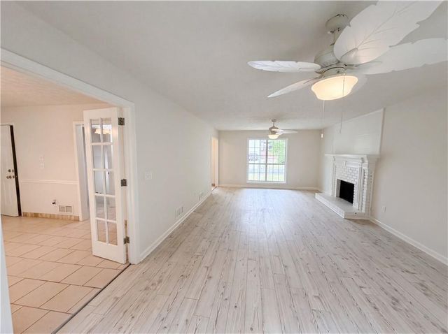 1555 Rose Pointe Drive, Loganville, GA 30052