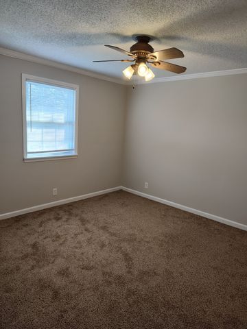 2732 Penn Meade Dr, Nashville, TN 37214