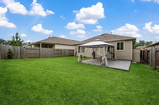 350 Shady Cedar Hill Lane, Willis, TX 77378