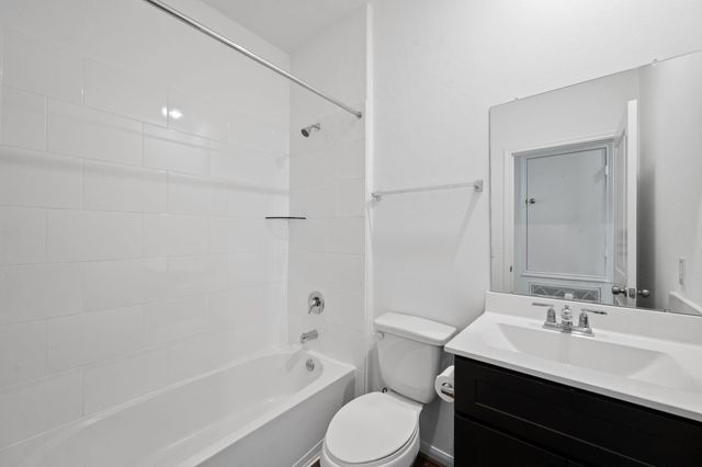 350 Shady Cedar Hill Lane, Willis, TX 77378