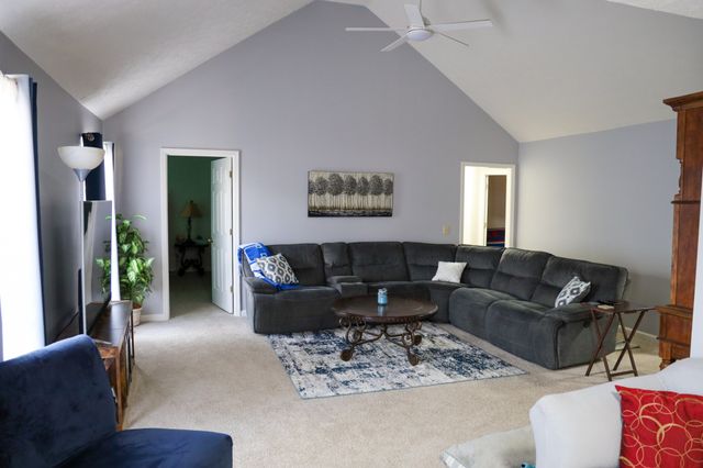 518 Melanie Dr, Lebanon, TN 37087