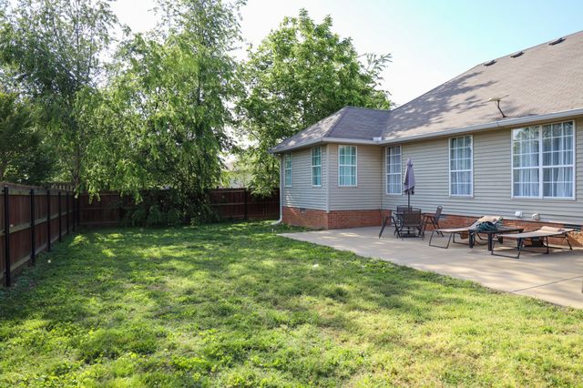 518 Melanie Dr, Lebanon, TN 37087