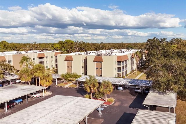 1310 GLEN OAKS DRIVE E 285E, Sarasota, FL 34232