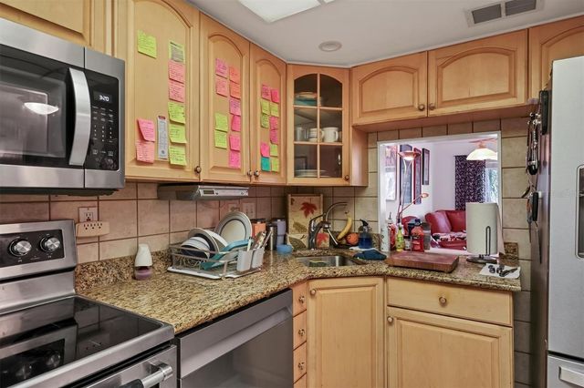 1310 GLEN OAKS DRIVE E 285E, Sarasota, FL 34232