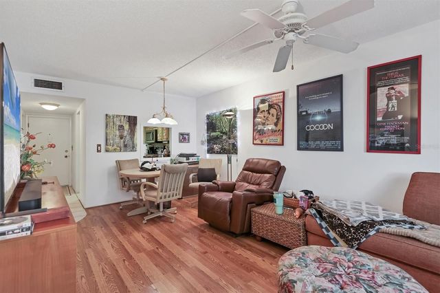 1310 GLEN OAKS DRIVE E 285E, Sarasota, FL 34232