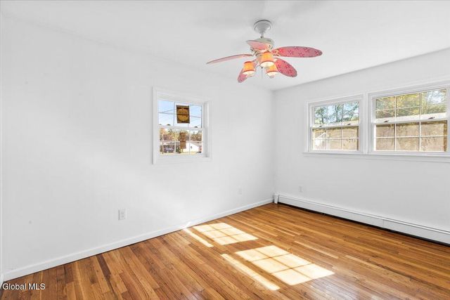 82 N Lincoln Street, Schaghticoke, NY 12118