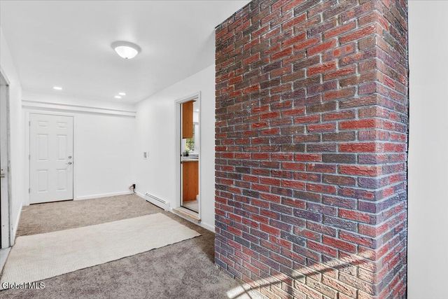 82 N Lincoln Street, Schaghticoke, NY 12118